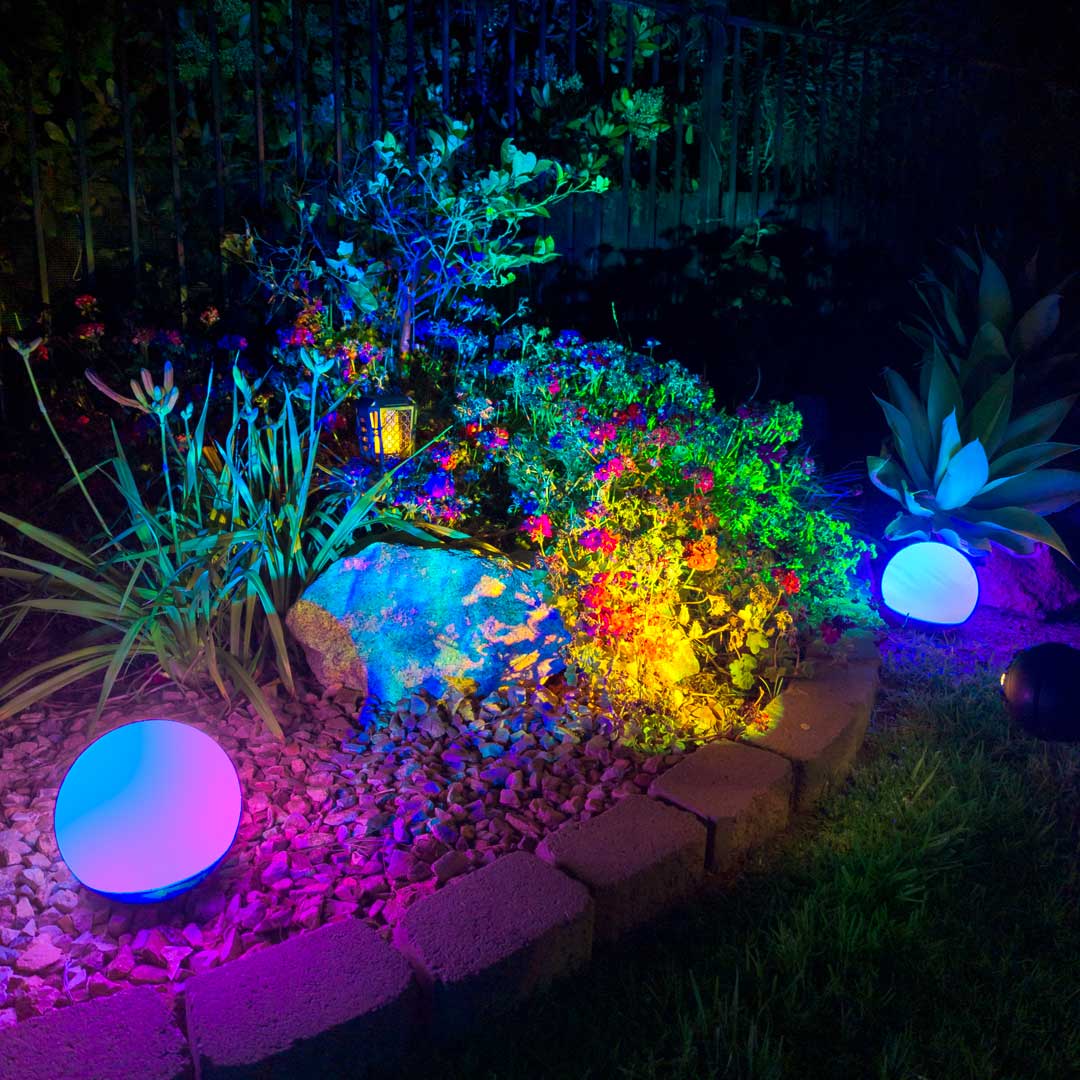 H2Orb Garden and Pool Light